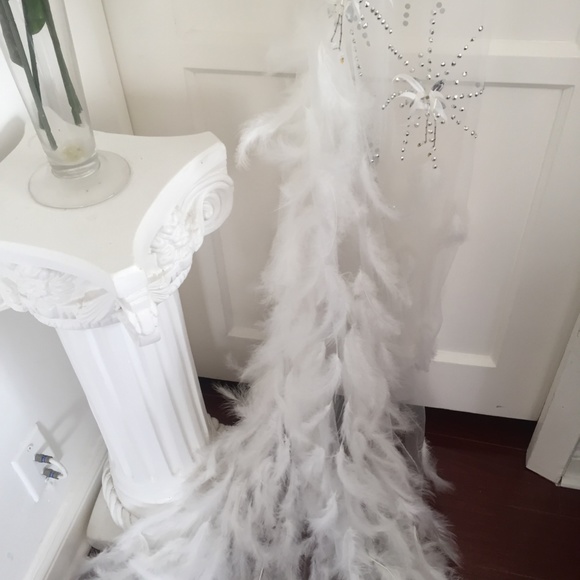 WHITE ANGEL DRESS HAND BEADED FEATHER COUTURE GOWN - Picture 11 of 16